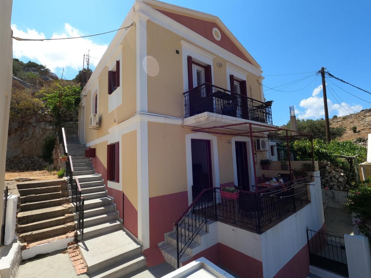Villa Astradeni Đảo Sými Ngoại thất bức ảnh