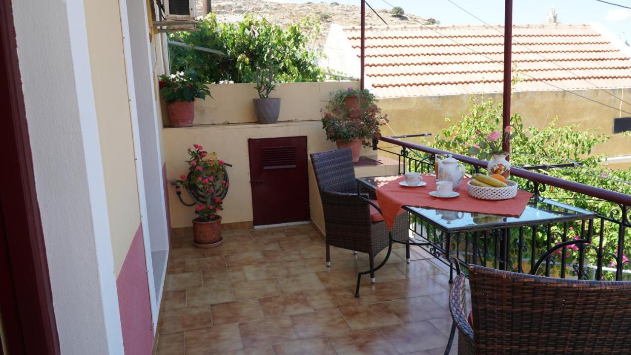 Villa Astradeni Đảo Sými Ngoại thất bức ảnh