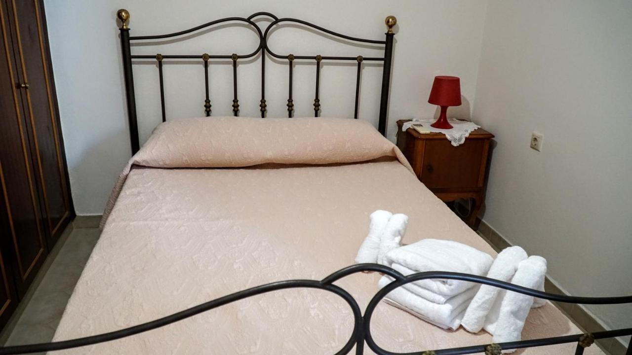 Villa Astradeni Đảo Sými Ngoại thất bức ảnh