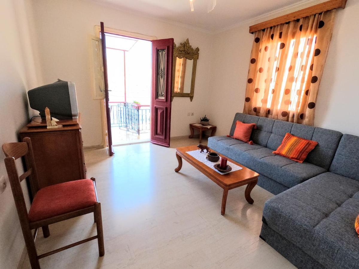 Villa Astradeni Đảo Sými Ngoại thất bức ảnh