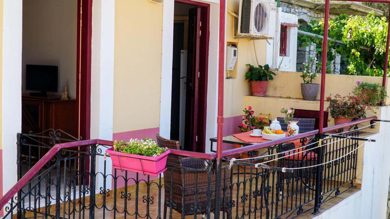 Villa Astradeni Đảo Sými Ngoại thất bức ảnh